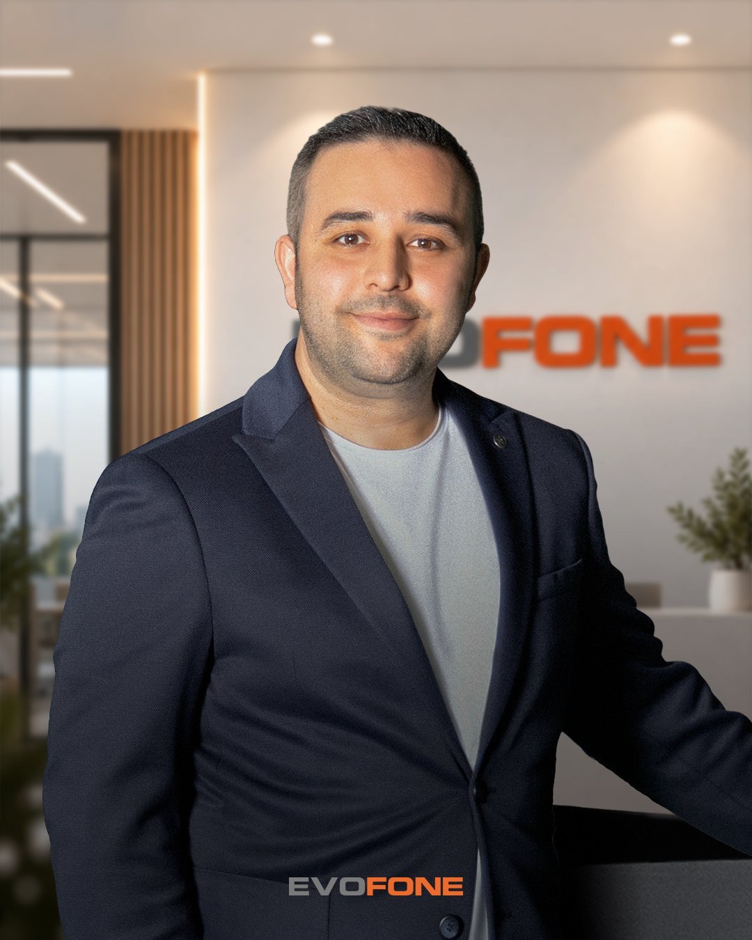 Evofone'un yeni CMO'su Birol Sülük'ün şirket ofisinde çekilmiş fotoğrafı
