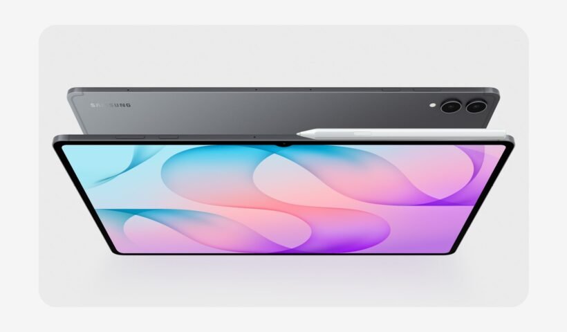 Samsung Galaxy Tab S12 serisinin ince gövdesini ve S Pen'ini yandan gösteren görsel