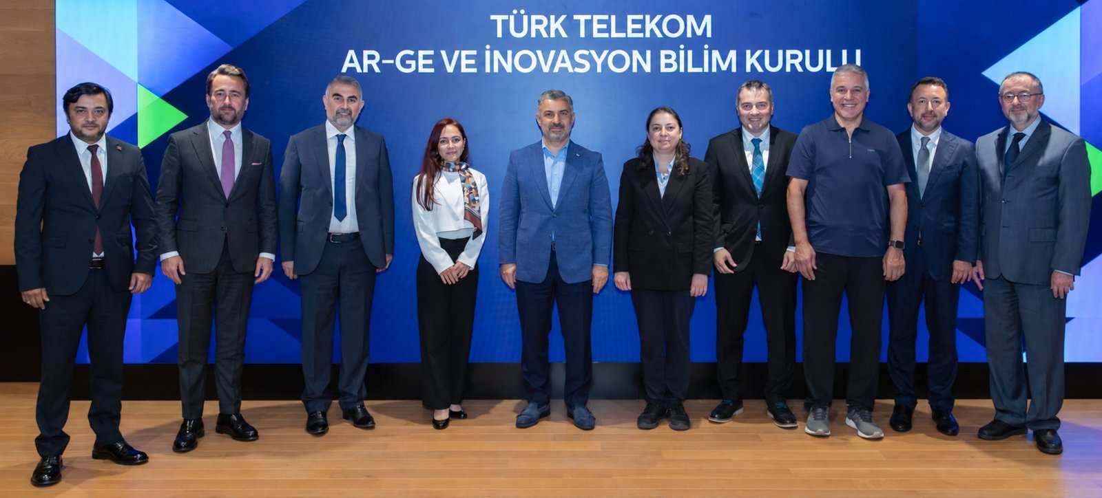 Türk Telekom Ar-Ge ve İnovasyon Bilim Kurulu üyelerinin tanıtım etkinliğinden bir kare