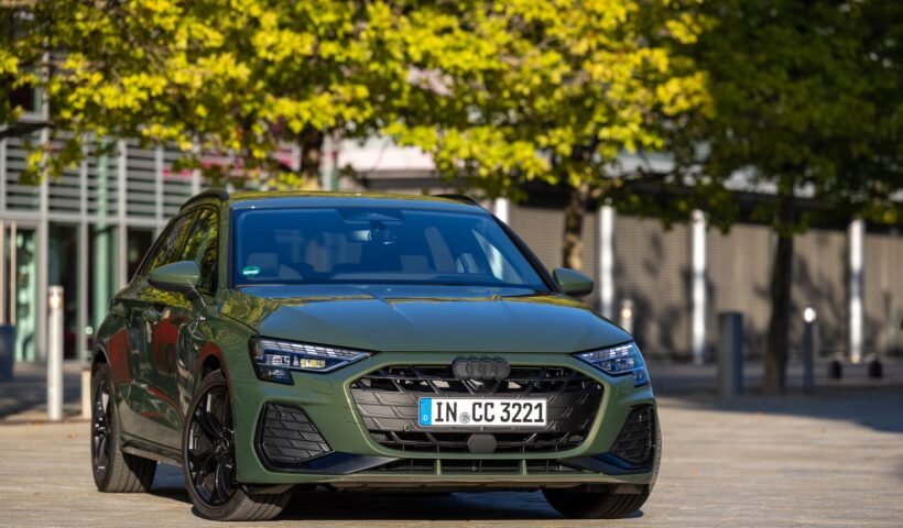 Güncel nesil Audi A3'ün önden görünümü