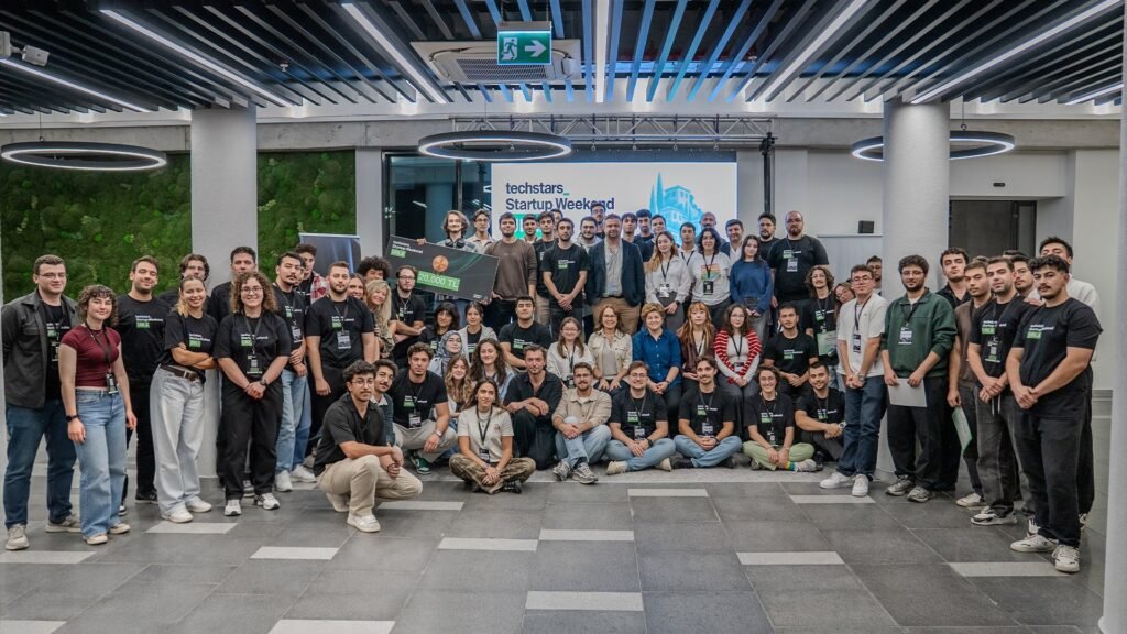 Techstars Startup Weekend Urla etkinliğinde girişimciler
