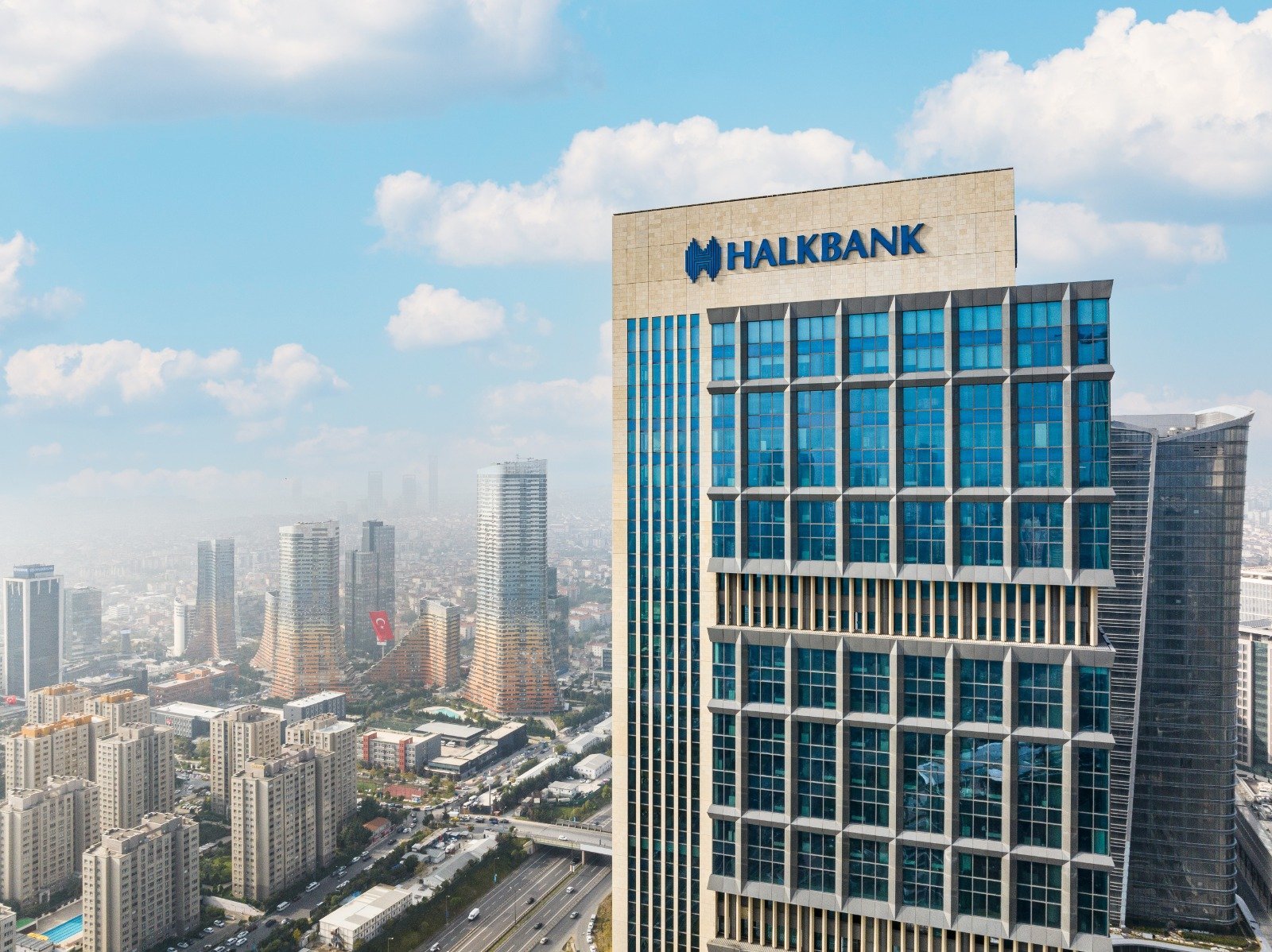 Halkbank'ın Karaman'da kuracağı depolamalı güneş enerjisi santraline ait görsel