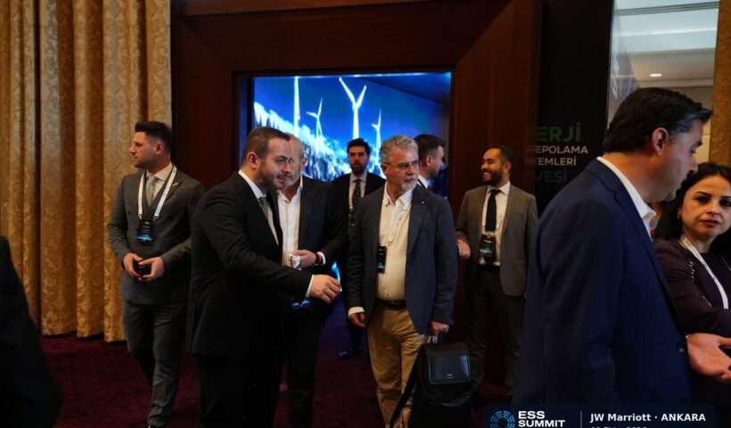 ESS Summit 2026 etkinliğinde katılımcıları gösteren görsel